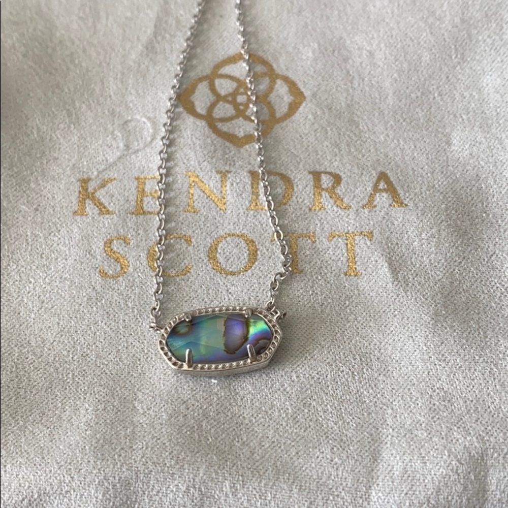Elisa pendant necklace abalone shell